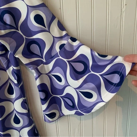 Erma’s Closet (NWT) (S) Dress, Round Neck, Purple Fun Pattern w/Belled Sleeves - Picture 5 of 6